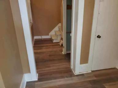 Main picture of 24 1/2 W 4th St