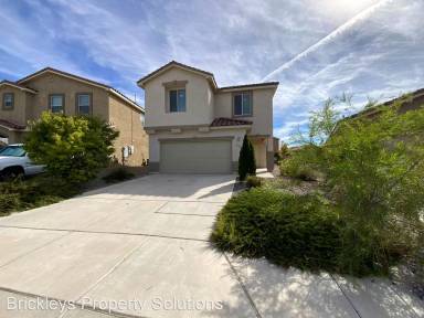 Main picture of 2805 Tulipan Loop SE