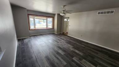 Main picture of 380 Nottingham Ct