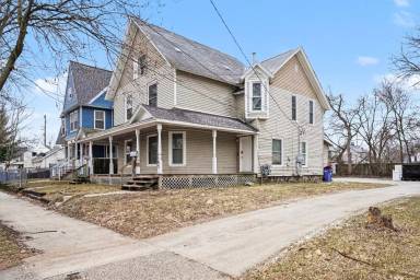 Main picture of 49 National Ave NW