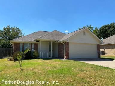Main picture of 114 Chimney Rock Ct