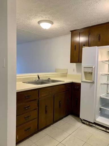 Main picture of 123 Circle Dr