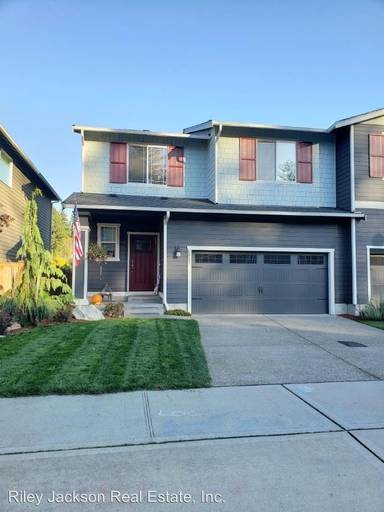 Main picture of 8805 Jayden St NE