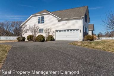 Main picture of 15288 Covington Ct