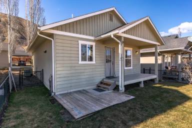 Main picture of 2139 Roper Ln