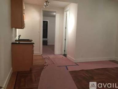 Main picture of 141 E 54th St
