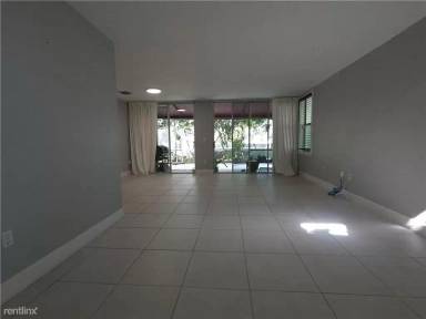 Main picture of 272 NW 118th Dr