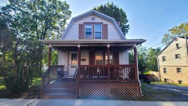 Main picture of 120 E Hamilton Ave