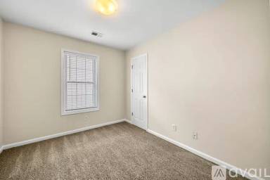 Main picture of 152 Stoneforest Dr