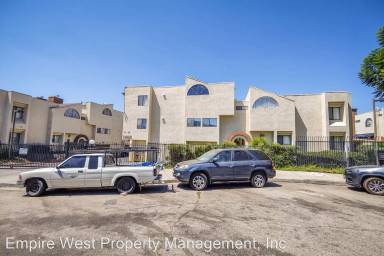 Main picture of 13825 Beaver St