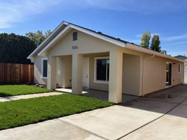 Main picture of 5104 Chestnut Rd