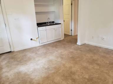 Main picture of 2809 W Clarke St