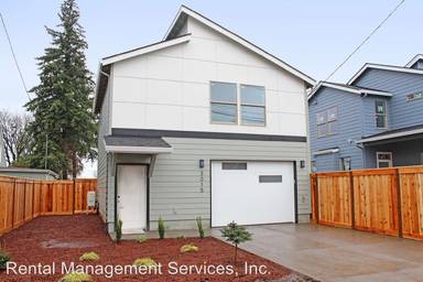 Main picture of 3015 SE Evergreen Ave