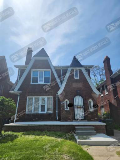 Main picture of 17527 Wisconsin St