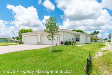 Main picture of 3018 SW 15th Pl
