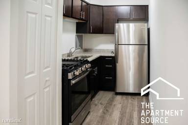 Main picture of 6211 N Kenmore Ave