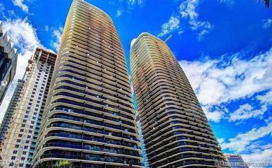 Main picture of 750 SW 7th St