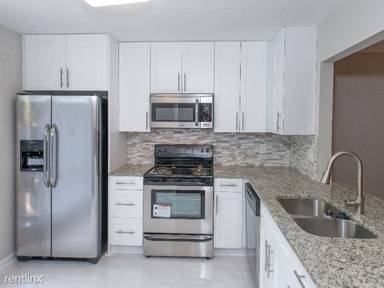 Main picture of 3280 Cape Cir