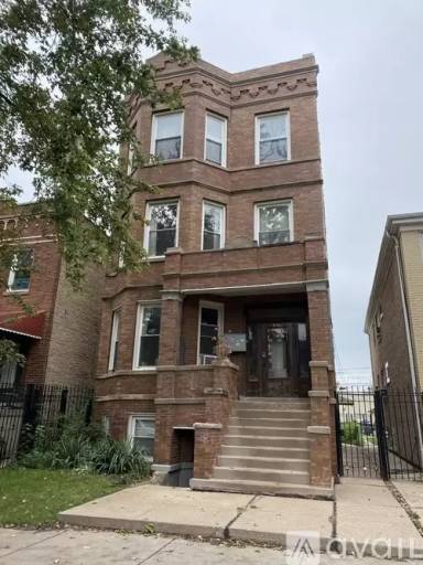 Main picture of 3036 N Davlin Ct