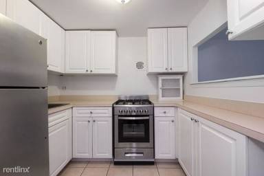 Main picture of 210-220 East 22nd Street