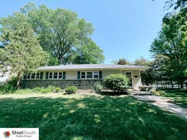 Main picture of 2361 El Dorado Dr SE