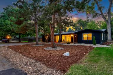 Main picture of 8845 W Francis Pl