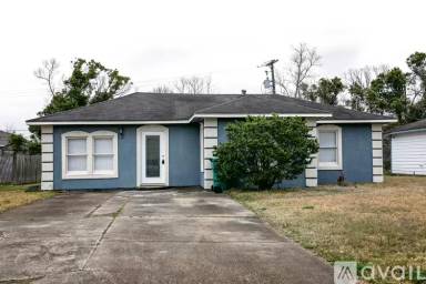 Main picture of 2237 Cross Ln