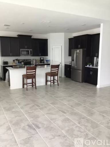 Main picture of 5028 Center Ct