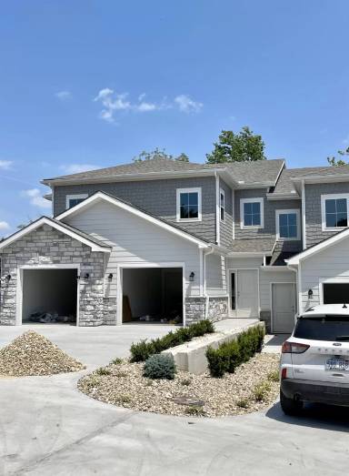 Main picture of 8679 Golden Ln