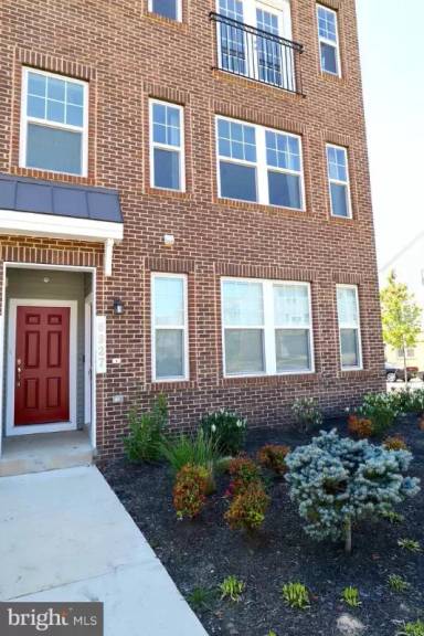 Main picture of 6927 Stoddert Ln