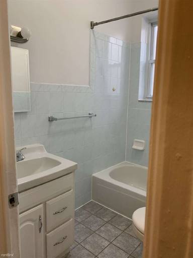 Main picture of 1543 Bath Ave