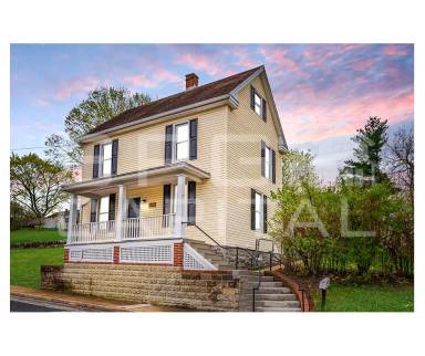 Main picture of 217 N Potomac St