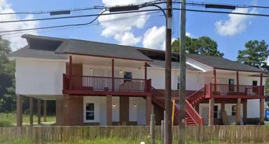 Main picture of 2491 Russell St