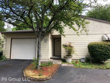 Main picture of 5541 SE Gill St