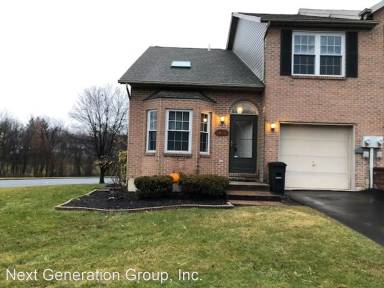 Main picture of 1820 Stratford Ct