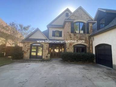 Main picture of 14 Tennis Village Dr