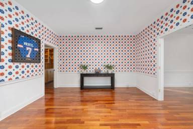 Main picture of 2222 W University Ave