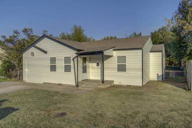 Main picture of 4504 N Rockwell Ave