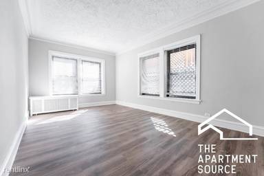 Main picture of 451 W Melrose St