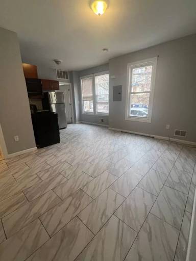 Main picture of 503 Summer Ave