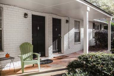 Main picture of 135 Woody Dr