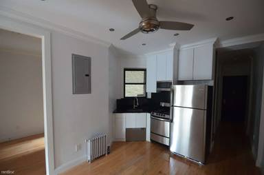 Main picture of 3694 Broadway