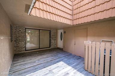 Main picture of 1412 SW 110th Way