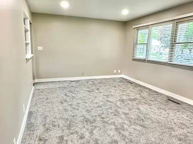 Main picture of 4635 Hascall St