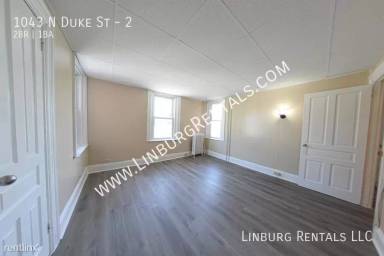 Main picture of 1043 N Duke St