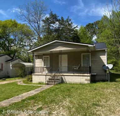 Main picture of 313 E 30th St