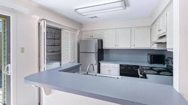 Main picture of 536 N Jefferson Ave