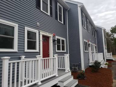 Main picture of 5 Twin Ponds Dr