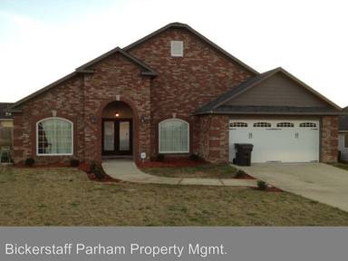 Main picture of 19 Hillside Dr