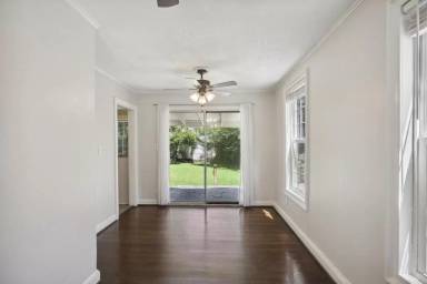 Main picture of 351 Deering Rd NW
